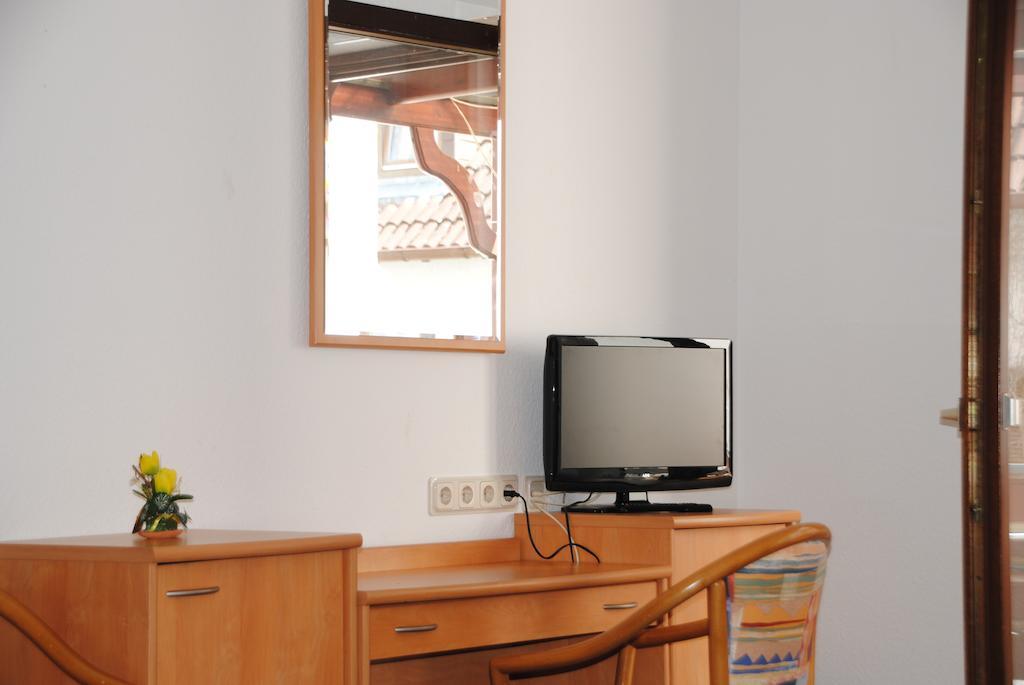 Hotel Kurfürst Garni Germersheim Zimmer foto